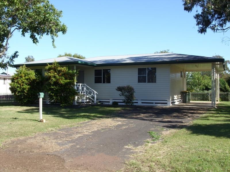 62a Owen St, Dalby QLD 4405