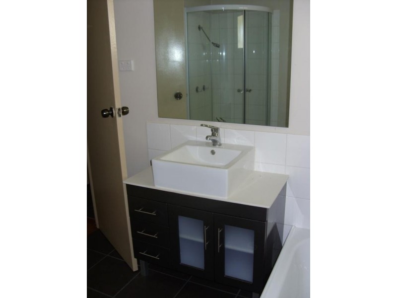 62a Owen St, Dalby QLD 4405