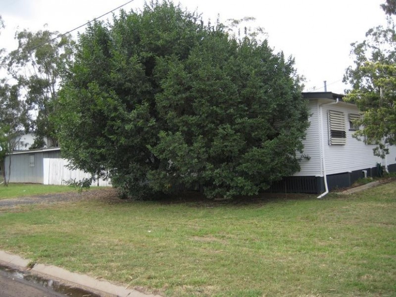 1 Rochedale Street, Dalby QLD 4405