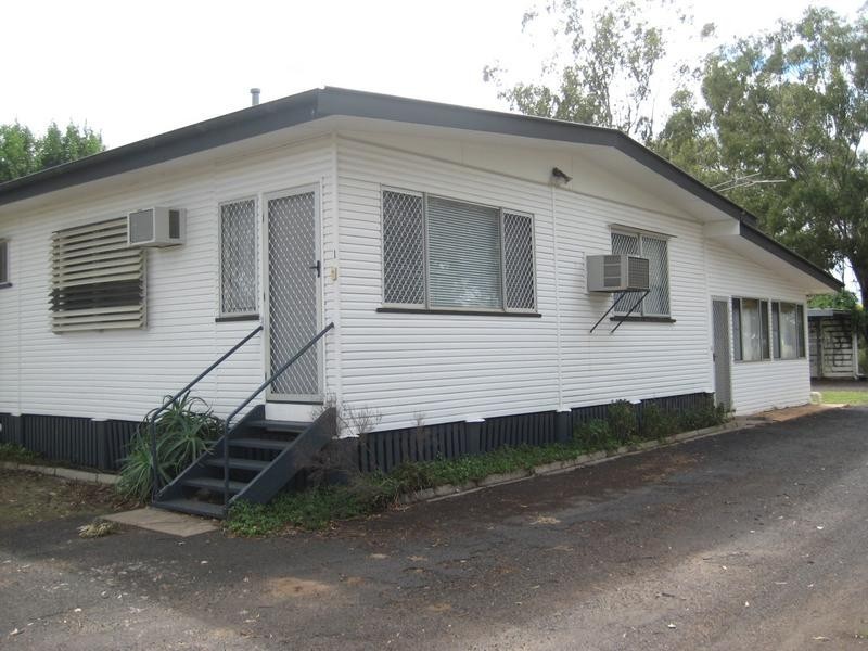 1 Rochedale Street, Dalby QLD 4405