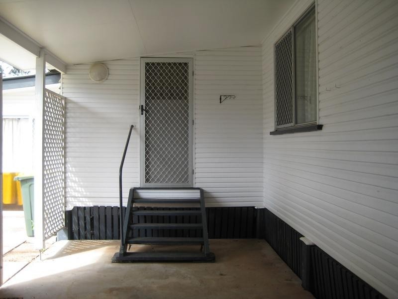 1 Rochedale Street, Dalby QLD 4405