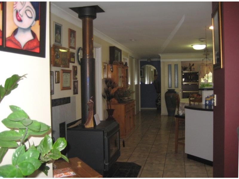 216 Oakwood Street South, Dalby QLD 4405