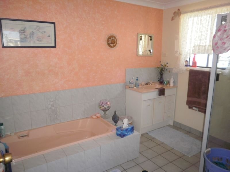 216 Oakwood Street South, Dalby QLD 4405