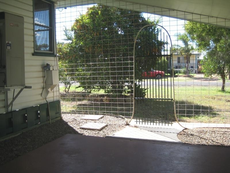 10 Twine Street, Dalby QLD 4405