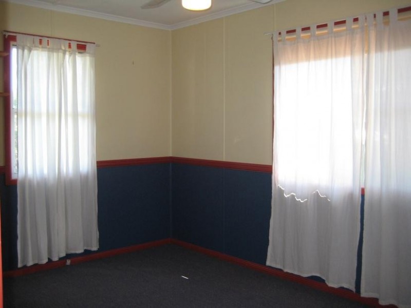 10 Twine Street, Dalby QLD 4405