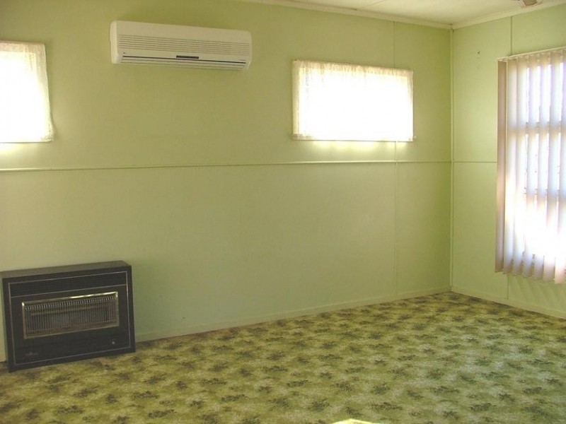 26 Moreton Street, Dalby QLD 4405