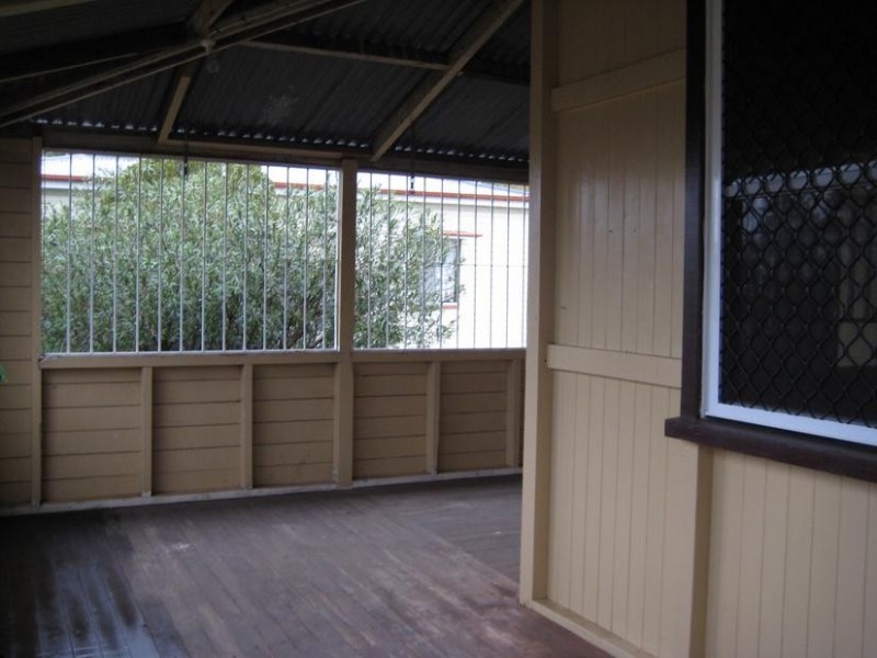 10 Bessie Street, Dalby QLD 4405