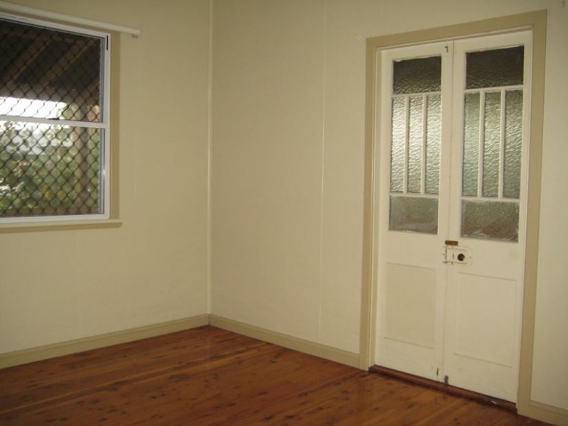 10 Bessie Street, Dalby QLD 4405