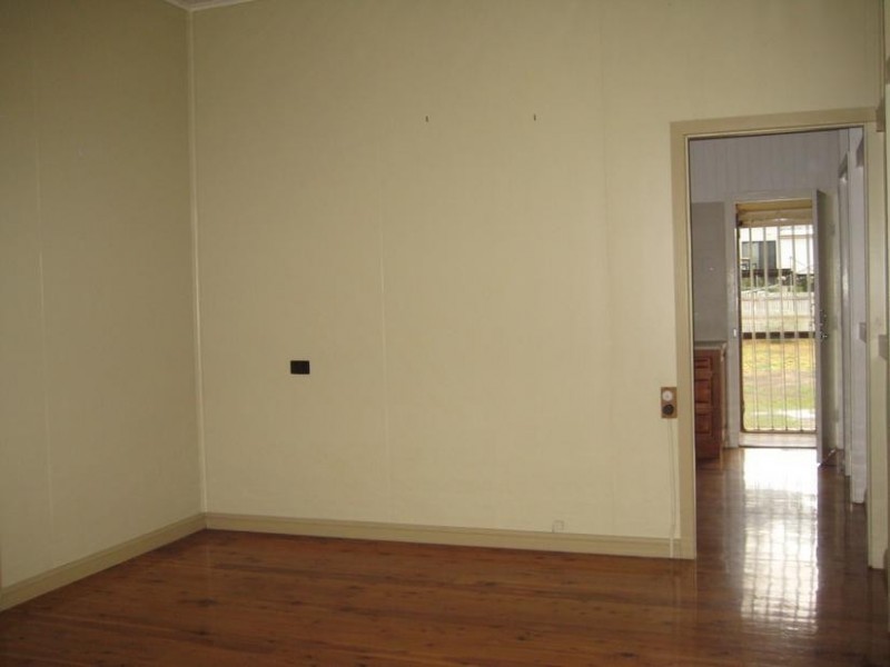 10 Bessie Street, Dalby QLD 4405