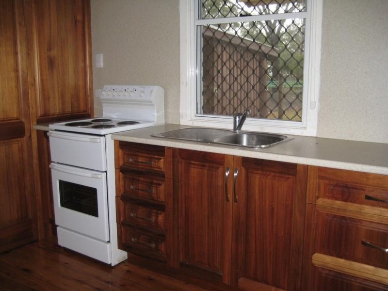 10 Bessie Street, Dalby QLD 4405