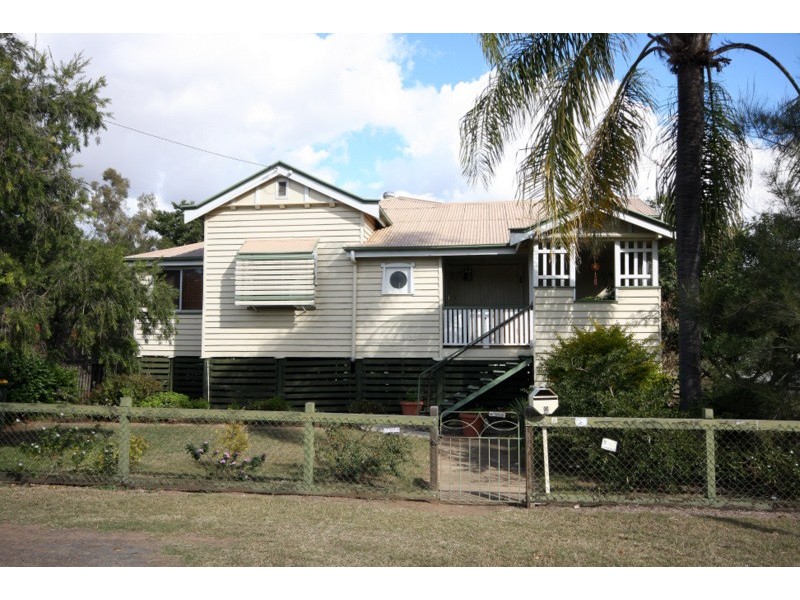2 Matheson Street, Dalby QLD 4405