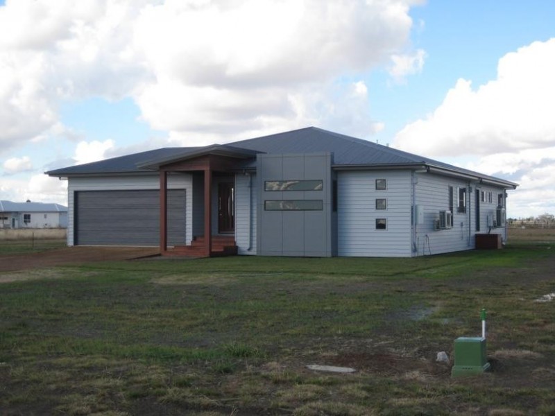 22 Argyle Court, Dalby QLD 4405