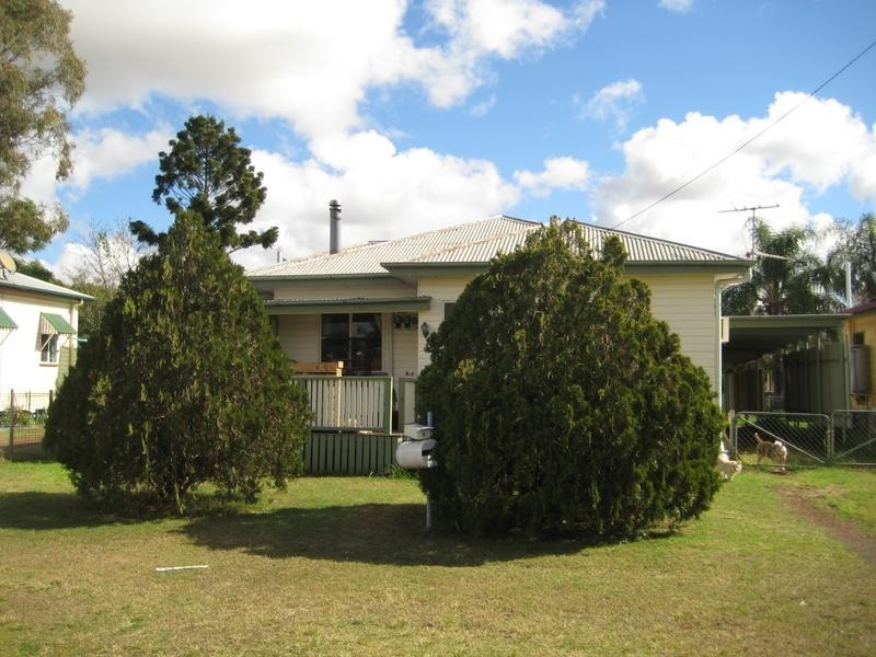 5 Ellen Street, Dalby QLD 4405