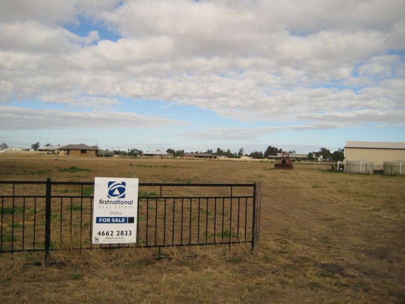 170 Blaxland Road, Dalby QLD 4405
