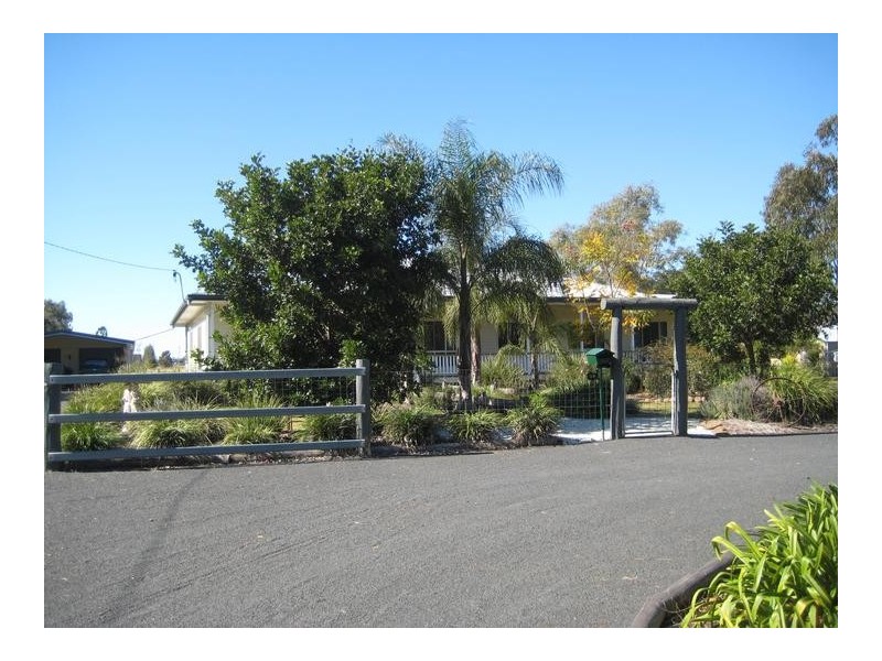 59 Sunrise Ave, Dalby QLD 4405