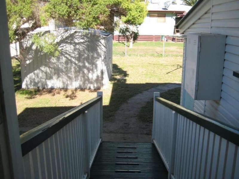 8 Jessop Street, Dalby QLD 4405