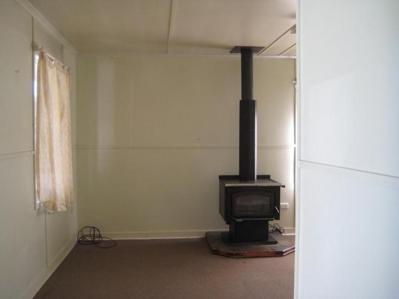 8 Jessop Street, Dalby QLD 4405