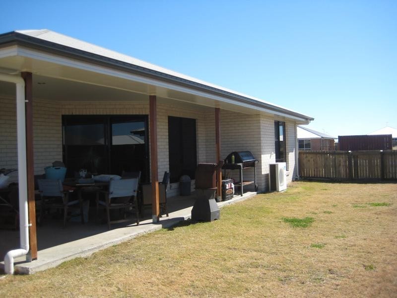 52 Diggers Drive, Dalby QLD 4405