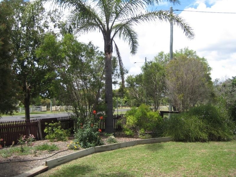 28 Owen Street East, Dalby QLD 4405