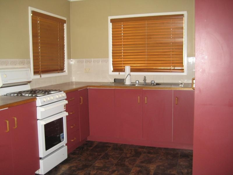 28 Owen Street East, Dalby QLD 4405