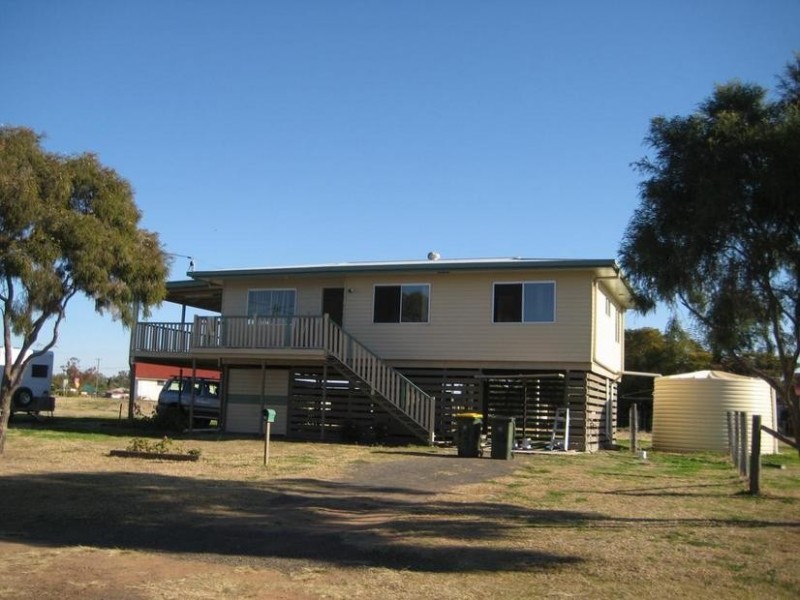 38 William Street, Jandowae QLD 4410