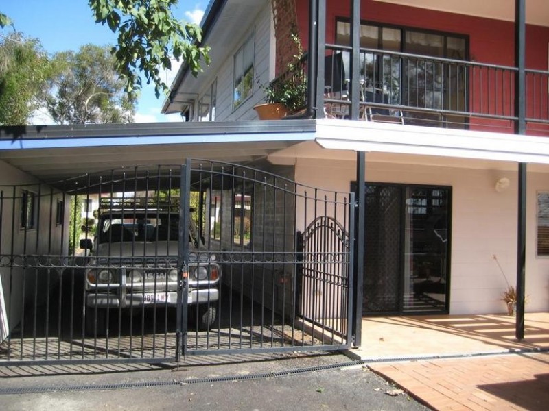 1 Falcon, Dalby QLD 4405