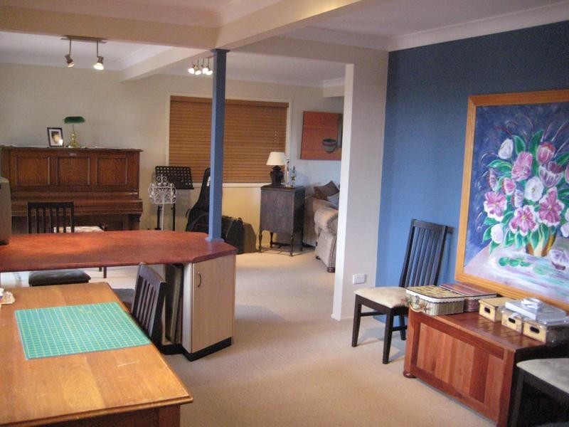 1 Falcon, Dalby QLD 4405