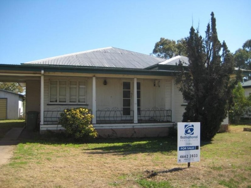 5 Hospital Road, Dalby QLD 4405