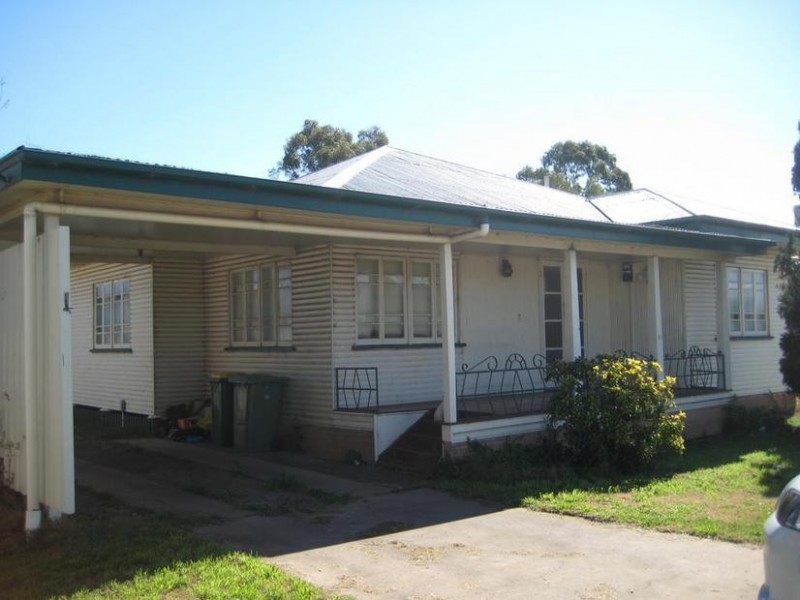 5 Hospital Road, Dalby QLD 4405