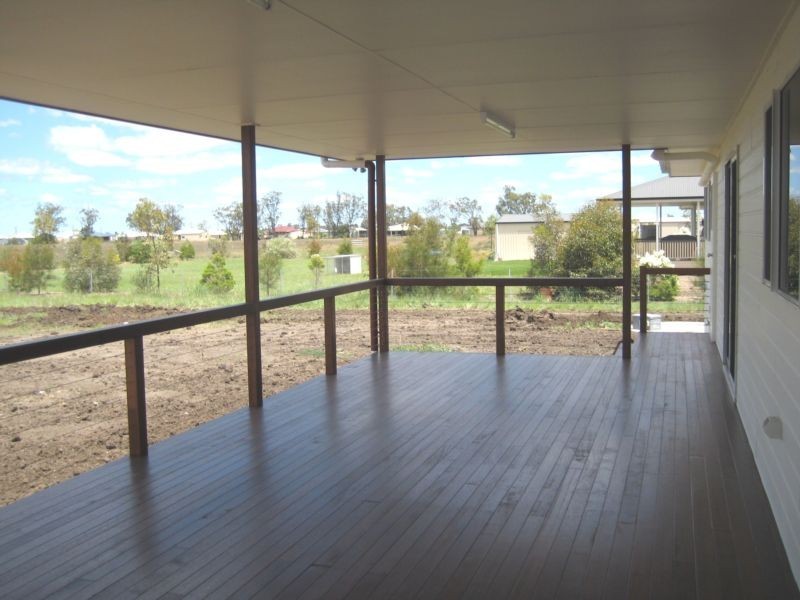 32 Diamond Drive, Dalby QLD 4405