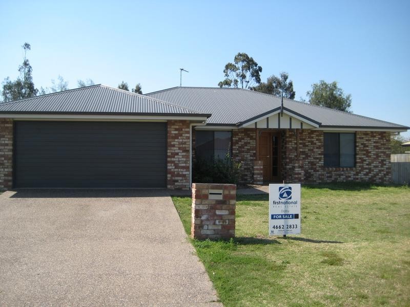 3 St Andrews Chase, Dalby QLD 4405