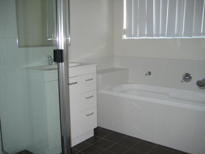 3 St Andrews Chase, Dalby QLD 4405