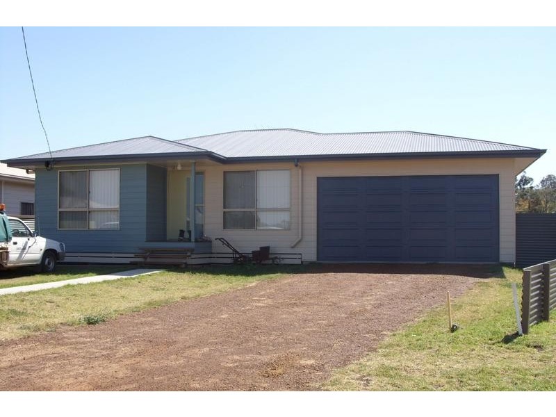 12 Charthom Place, Dalby QLD 4405