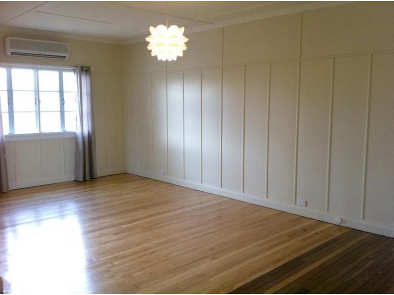 62 Owen Street East, Dalby QLD 4405