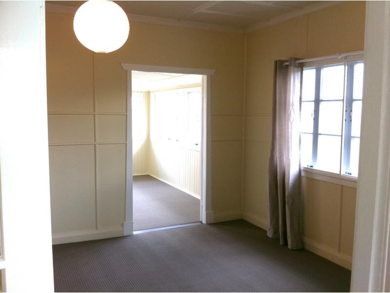 62 Owen Street East, Dalby QLD 4405