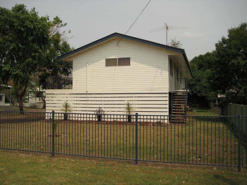 68 Bunya Street, Dalby QLD 4405