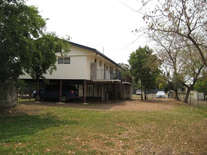 68 Bunya Street, Dalby QLD 4405