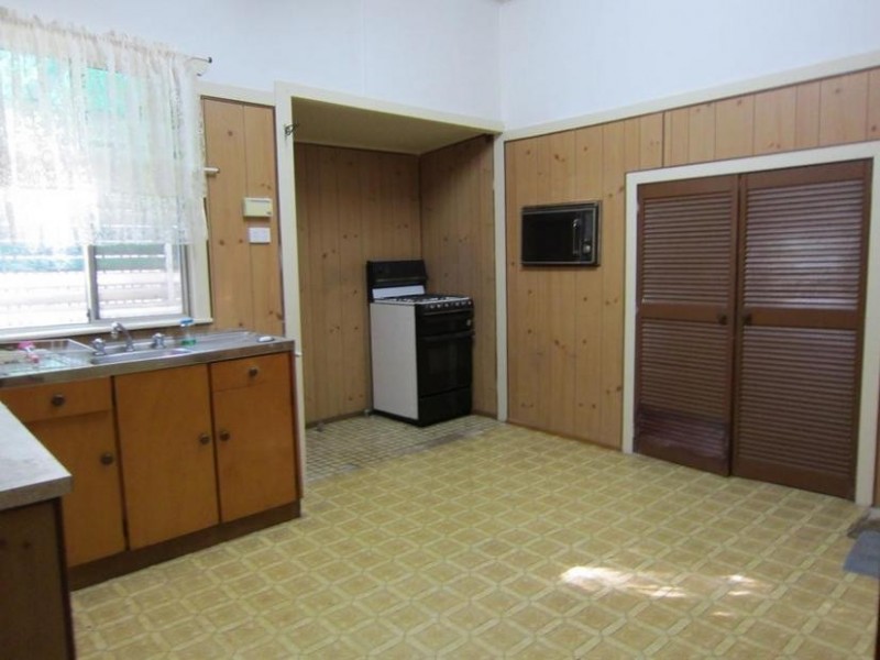 77 Patrick Street, Dalby QLD 4405