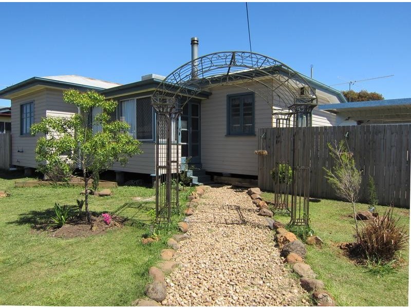 18a Orpen Street, Dalby QLD 4405