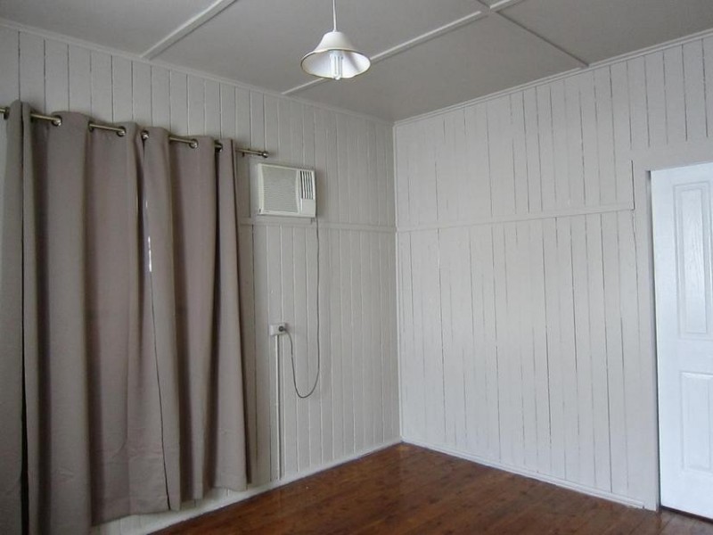 18a Orpen Street, Dalby QLD 4405