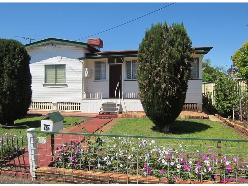 14 Etty Street, Dalby QLD 4405