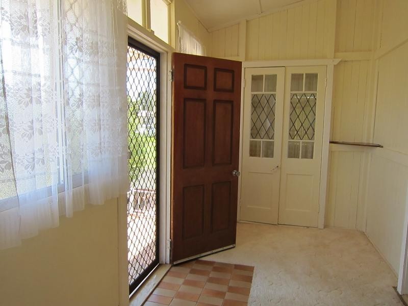 14 Etty Street, Dalby QLD 4405