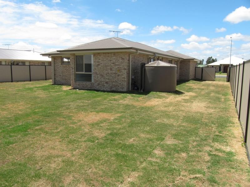 53 Diggers Drive, Dalby QLD 4405