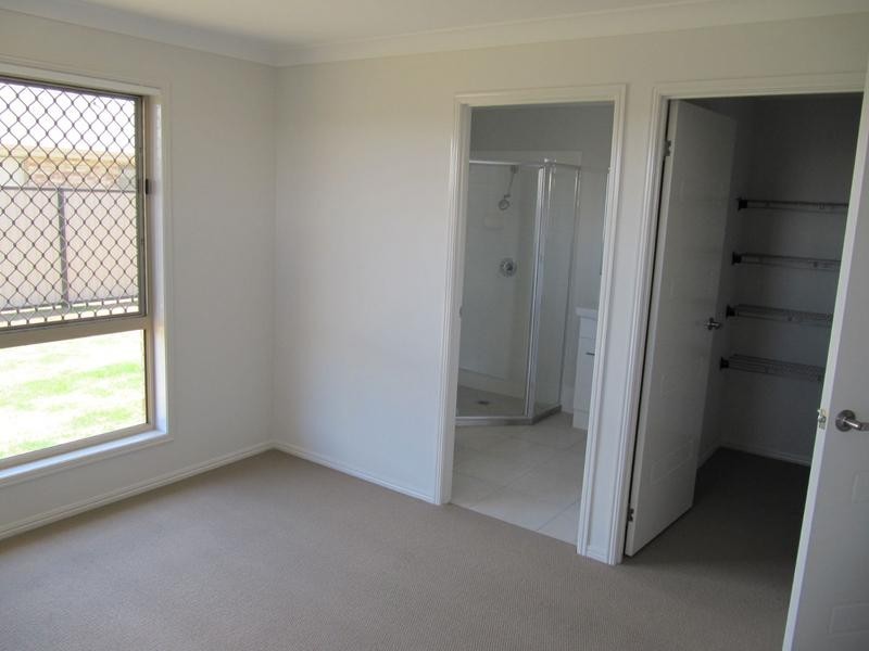 53 Diggers Drive, Dalby QLD 4405