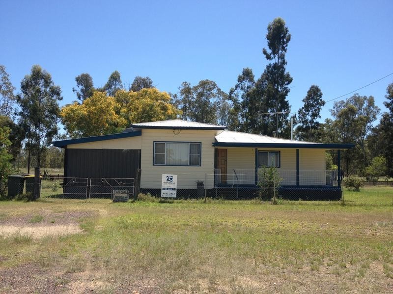5 Wallace Street, Kogan QLD 4406
