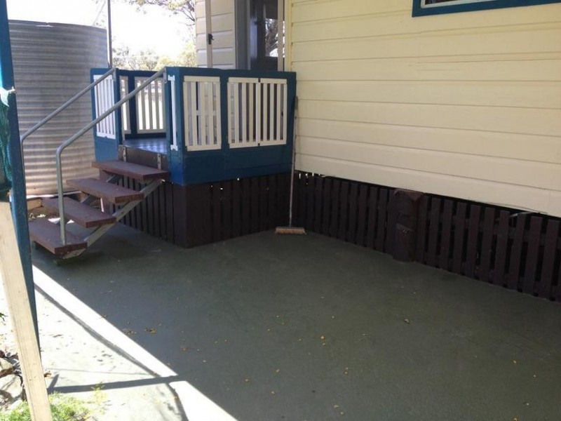 5 Wallace Street, Kogan QLD 4406