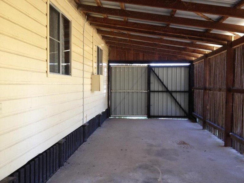 5 Wallace Street, Kogan QLD 4406