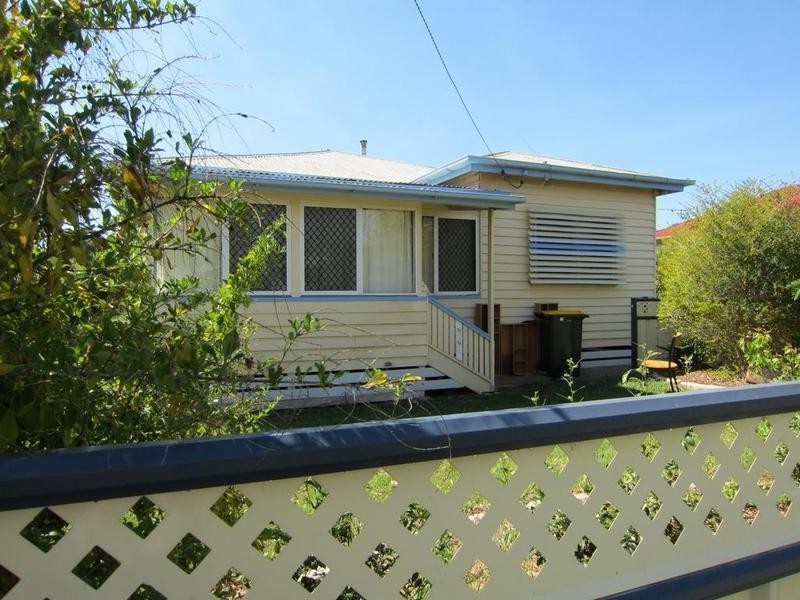 8 Ellen Street, Dalby QLD 4405