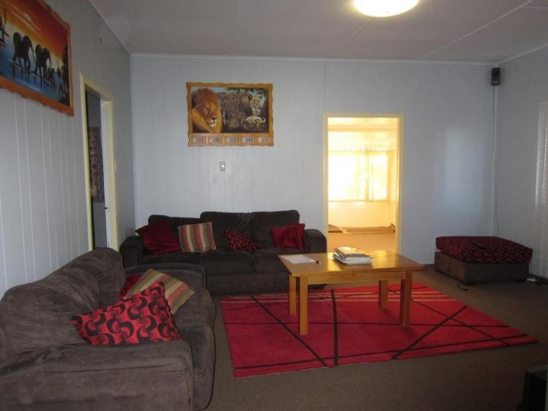 8 Ellen Street, Dalby QLD 4405