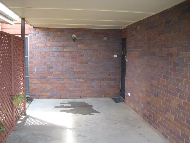 8/8 New Street, Dalby QLD 4405